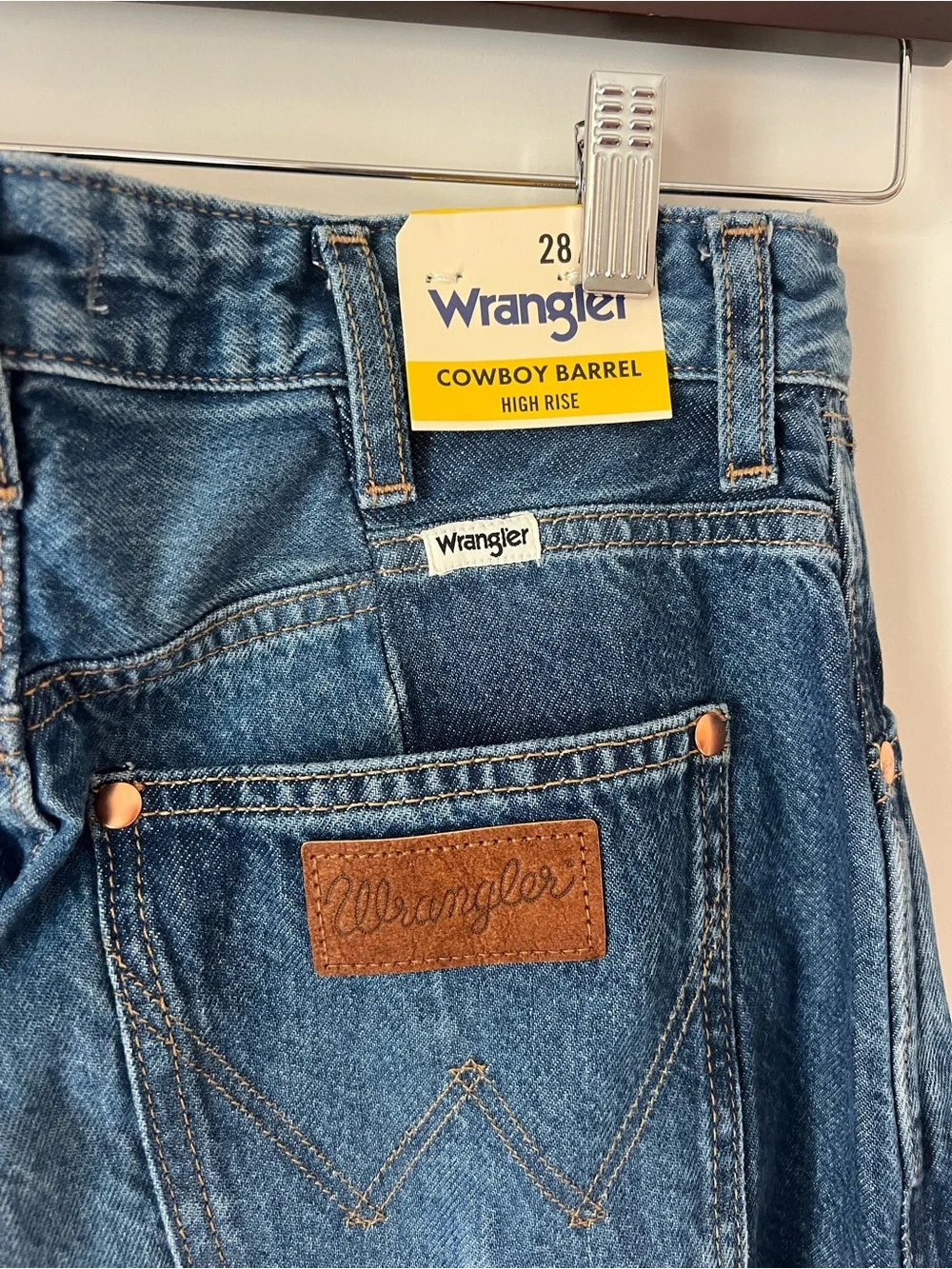 Wrangler Cowboy Barrel Jeans - Picture 4 of 5